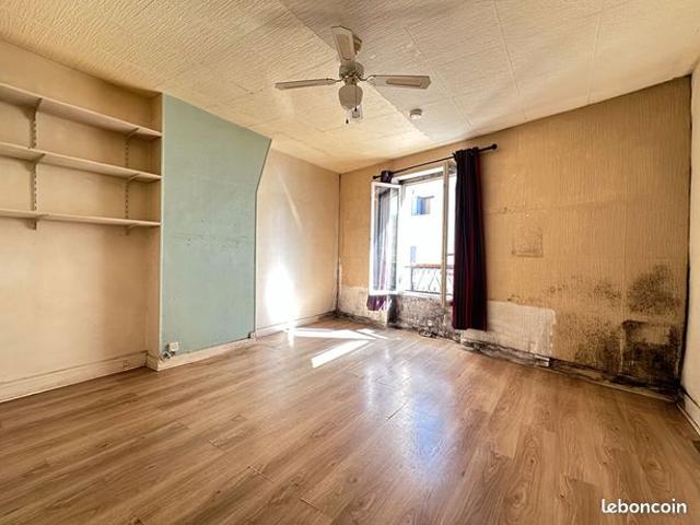 Studio 1 pièce 30 m²