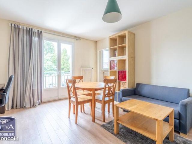 Studio 1 pièce 30 m²