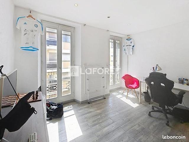 Studio 1 pièce 30 m²
