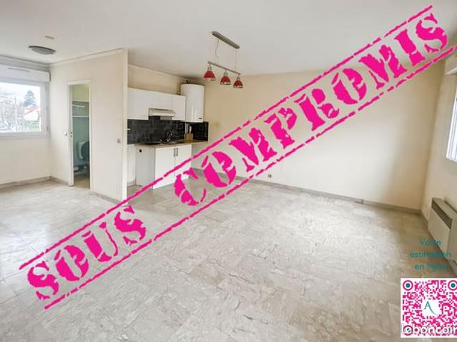 Studio 1 pièce 30 m²