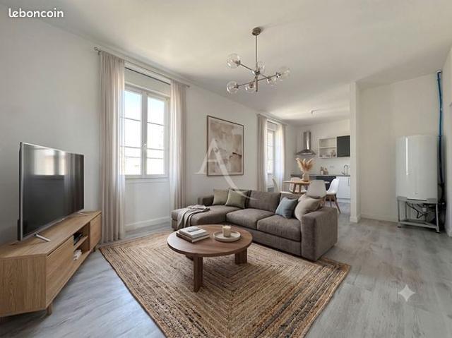 Studio 1 pièce 30 m²