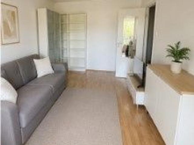 Studio 1 pièce 30 m²