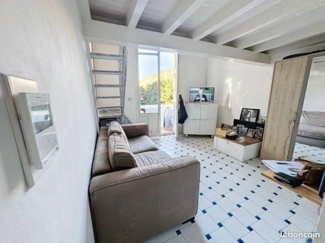 Studio 1 pièce 30 m²