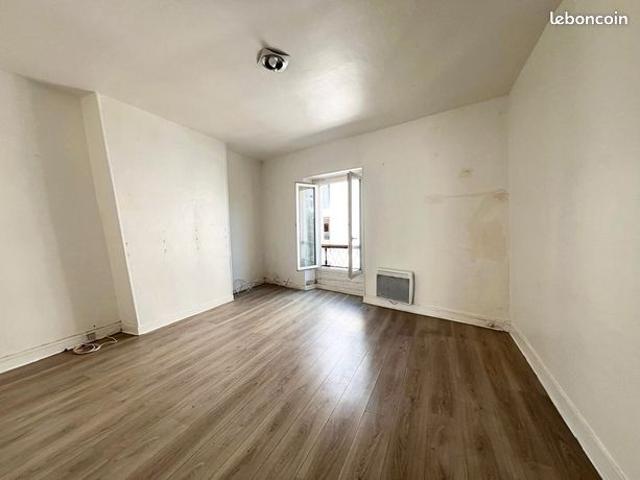 Studio 1 pièce 30 m²