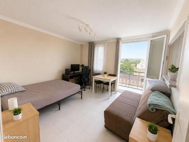 Studio 1 pièce 30 m²