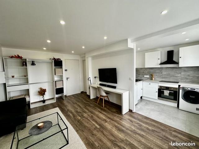 Studio 1 pièce 30 m²