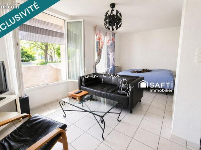 Studio 1 pièce 30 m²