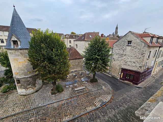 Studio 1 pièce 30 m²