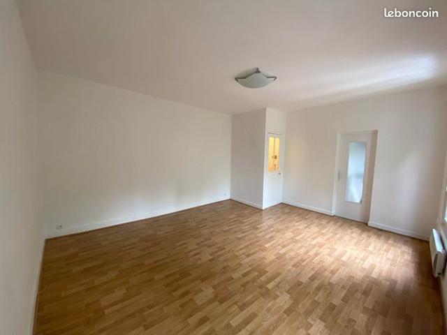Studio 1 pièce 31 m²