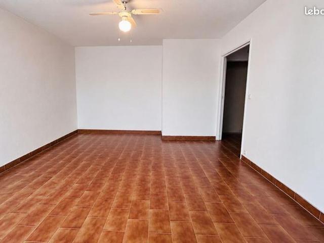 Studio 1 pièce 31 m²