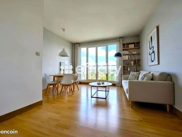 Studio 1 pièce 31 m²