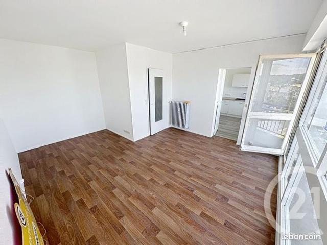 Studio 1 pièce 31 m²