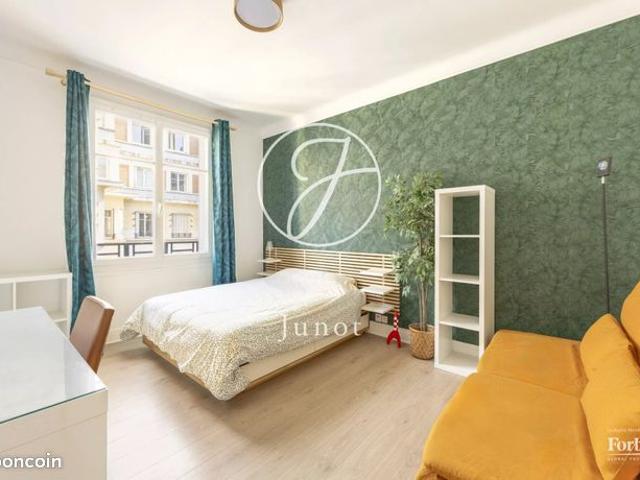 Studio 1 pièce 31 m²