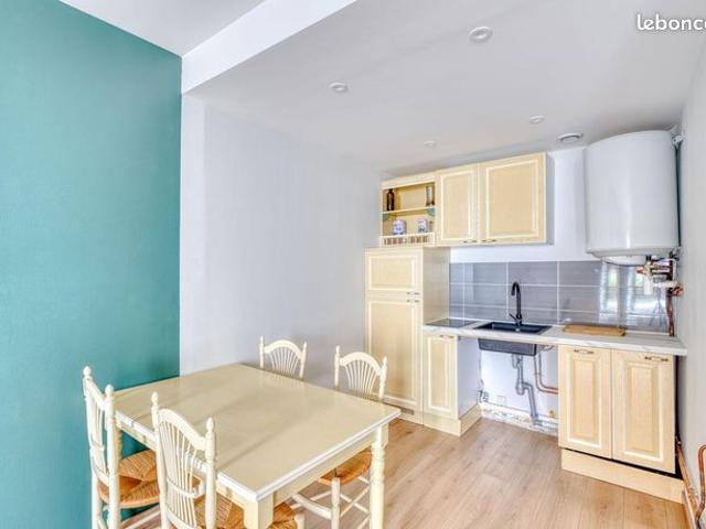Studio 1 pièce 31 m²