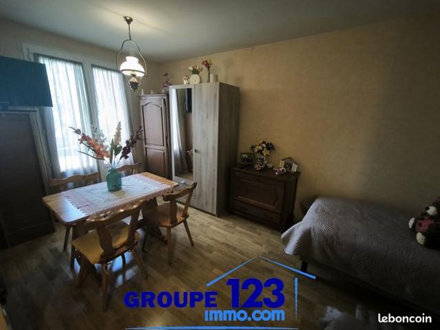 Studio 1 pièce 31 m²
