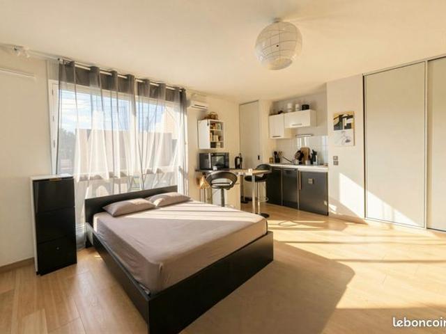 Studio 1 pièce 31 m²