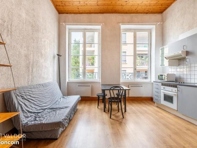Studio 1 pièce 31 m²