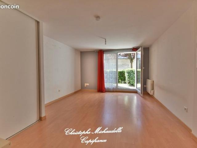 Studio 1 pièce 31 m²