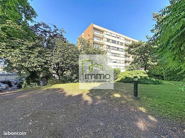 Studio 1 pièce 31 m²