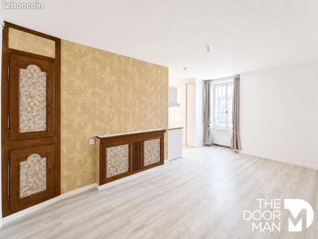 Studio 1 pièce 31 m²