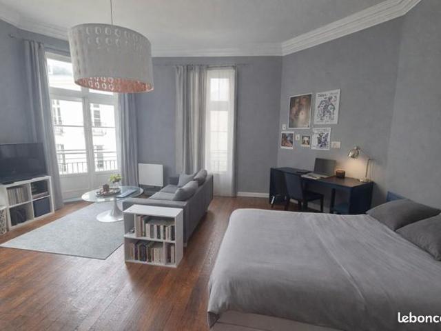 Studio 1 pièce 31 m²