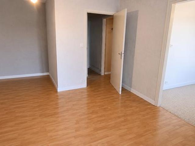 Studio 1 pièce 31 m²