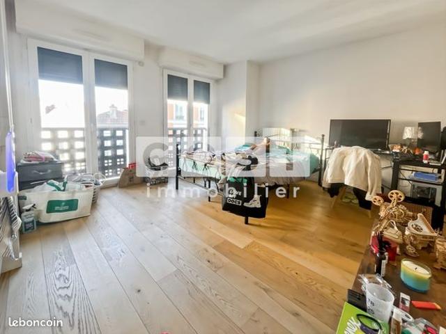 Studio 1 pièce 31 m²
