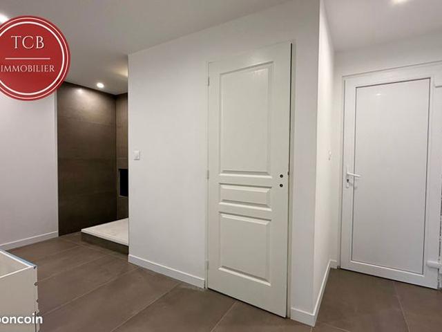 Studio 1 pièce 31 m²