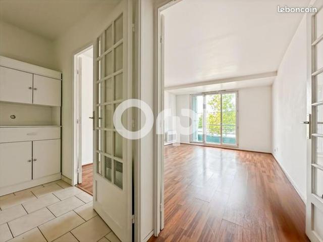 Studio 1 pièce 31 m²
