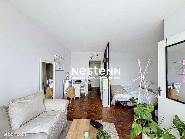 Studio 1 pièce 31 m²