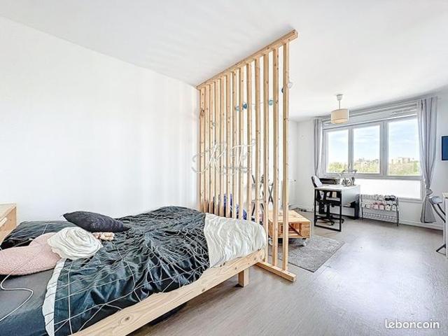 Studio 1 pièce 31 m²