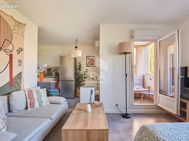 Studio 1 pièce 31 m²