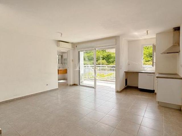 Studio 1 pièce 31 m²