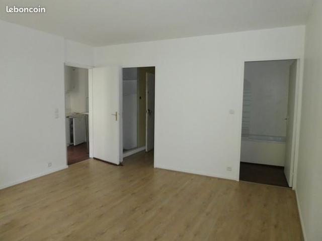 Studio 1 pièce 31 m²