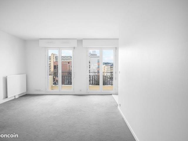 Studio 1 pièce 31 m²
