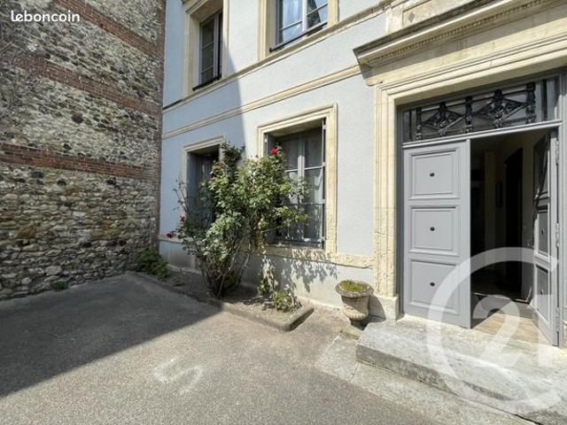 Studio 1 pièce 31 m²