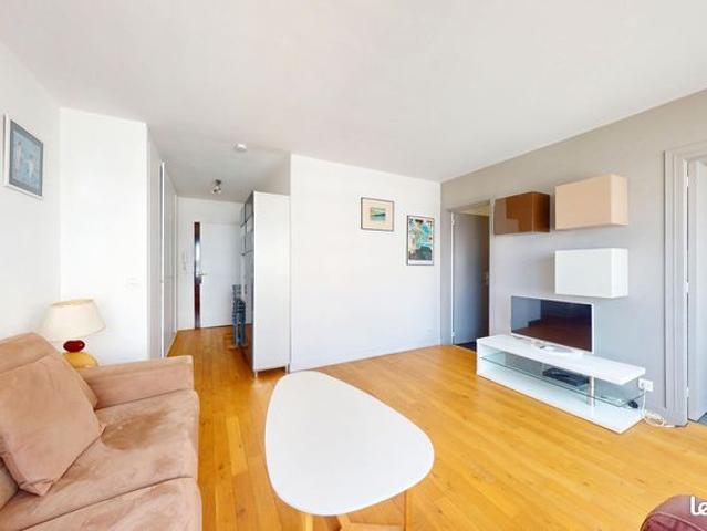 Studio 1 pièce 32 m²