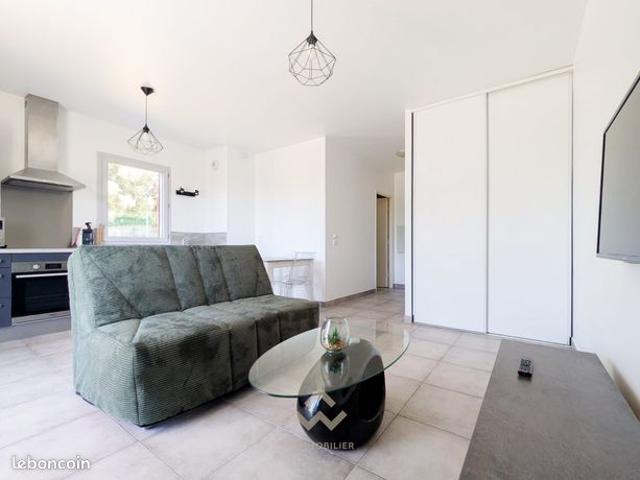 Studio 1 pièce 32 m²