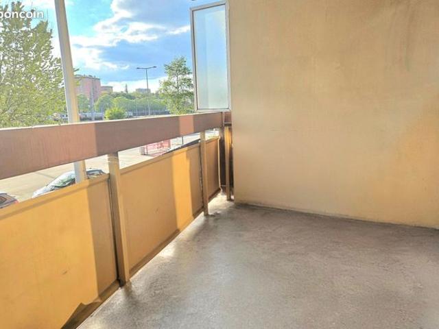Studio 1 pièce 32 m²