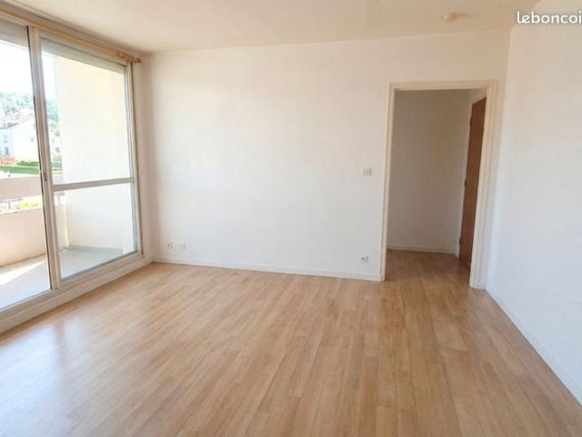 Studio 1 pièce 32 m²