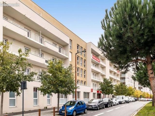 Studio 1 pièce 32 m²