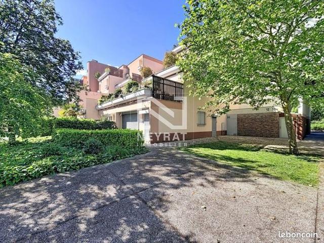 Studio 1 pièce 32 m²