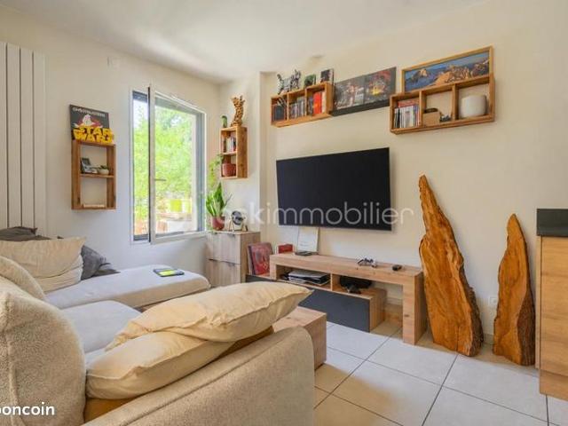 Studio 1 pièce 32 m²