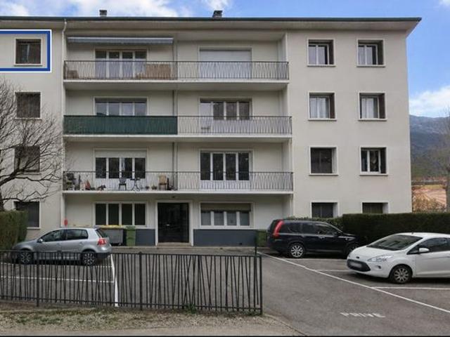 Studio 1 pièce 32 m²