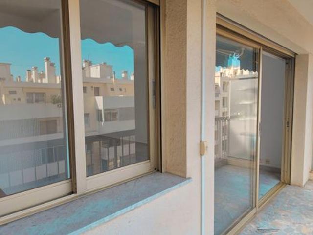Studio 1 pièce 32 m²
