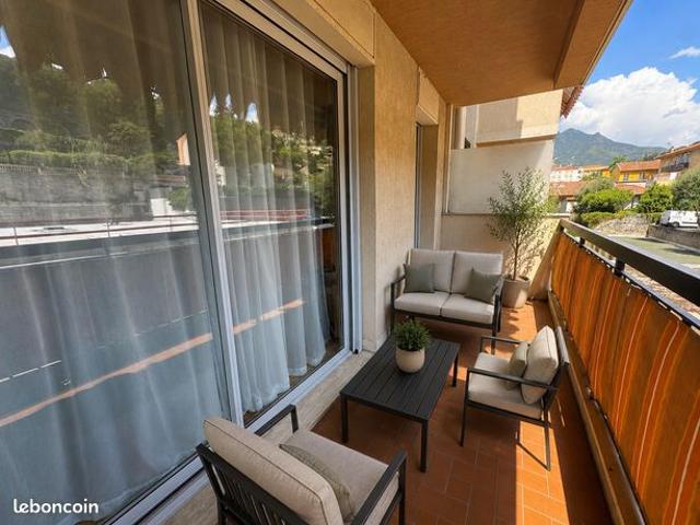 Studio 1 pièce 32 m²