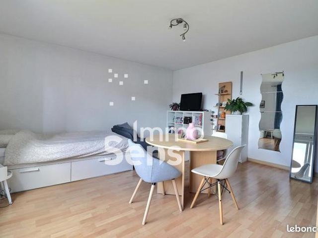 Studio 1 pièce 32 m²