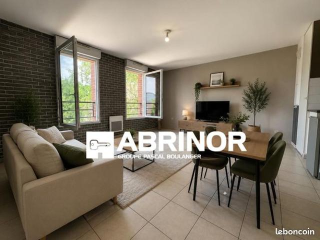 Studio 1 pièce 32 m²