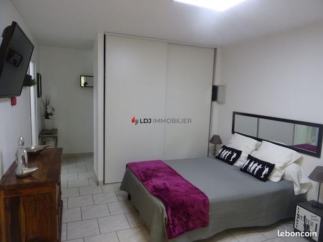 Studio 1 pièce 32 m²