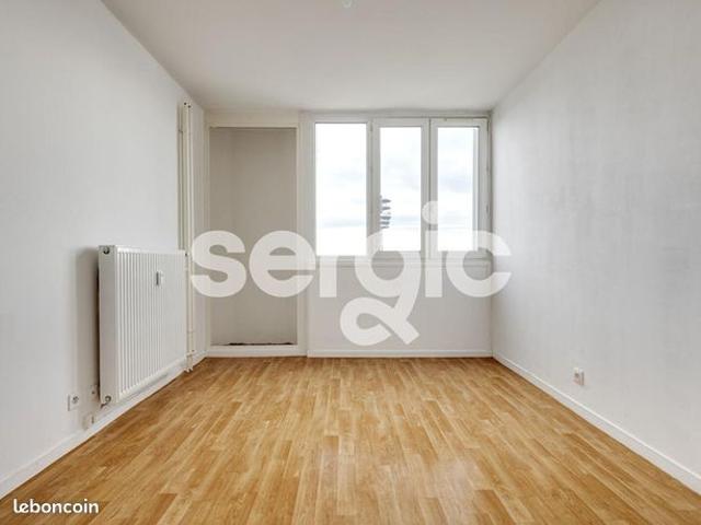 Studio 1 pièce 32 m²
